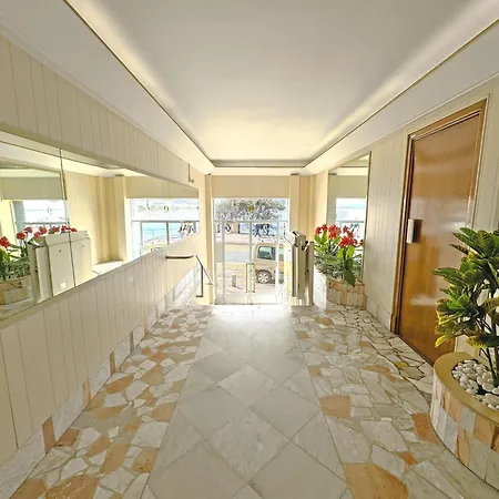 Exceptional Sea Front France Apartament *
