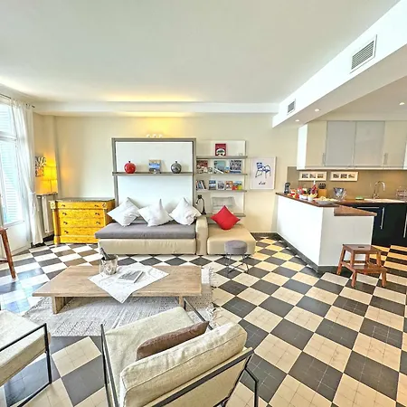 Exceptional Sea Front France Apartament